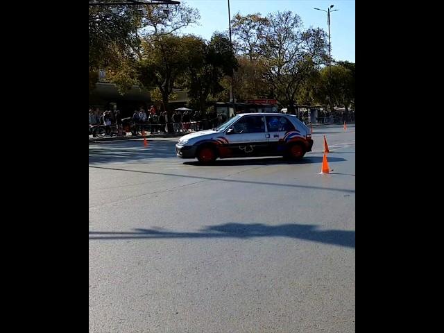 Citroen Saxo VTS hooning around