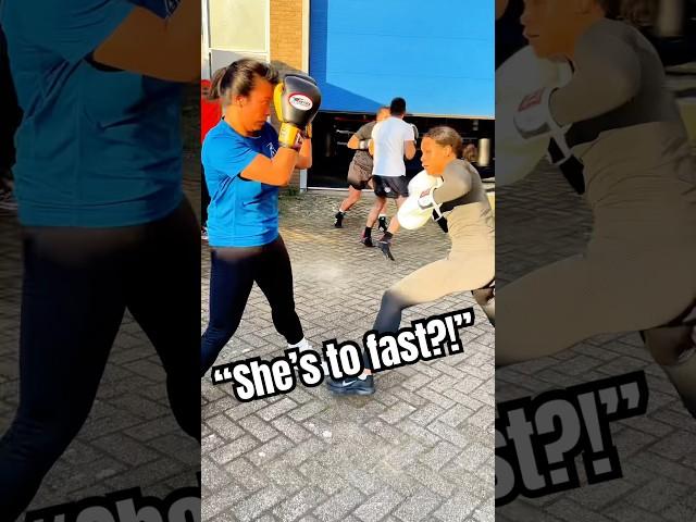 She’s TOO FAST! Women’s Boxing Gets INTENSE! #shorts