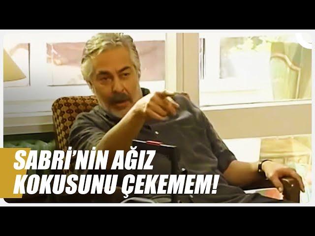 Cenap Bey Kaçış Planları Yapıyor! | Bizimkiler Özel Sahneler