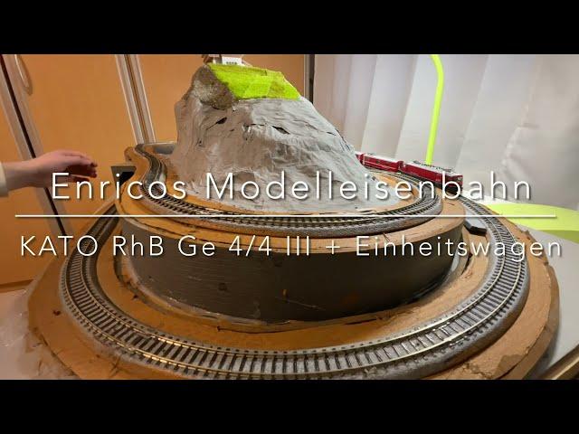 Modelleisenbahn Spur N - Fahrvideo KATO RhB Ge 4/4 III + KATO Einheitswagen  - Anlage Teil 16