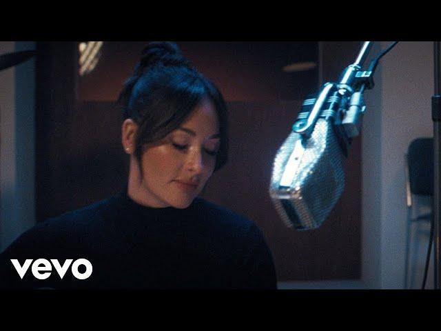 Kacey Musgraves - Too Good to be True (Official Music Video)