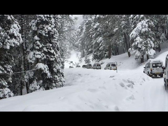 Way to Gulmarg HEAVEN ON EARTH heavy snowfall