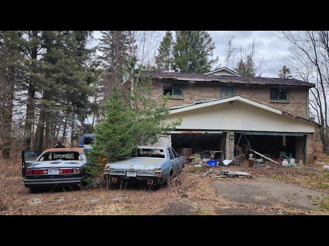 THEY EVEN LEFT THEIR CARS - Exploring an Abandoned House With Everything Left Behind