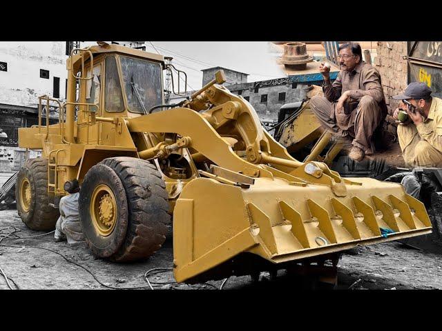 Complete Restoration Of Rusted 950B Wheel Loader||How Talented Pinter Gave New Look To Rusted Loader