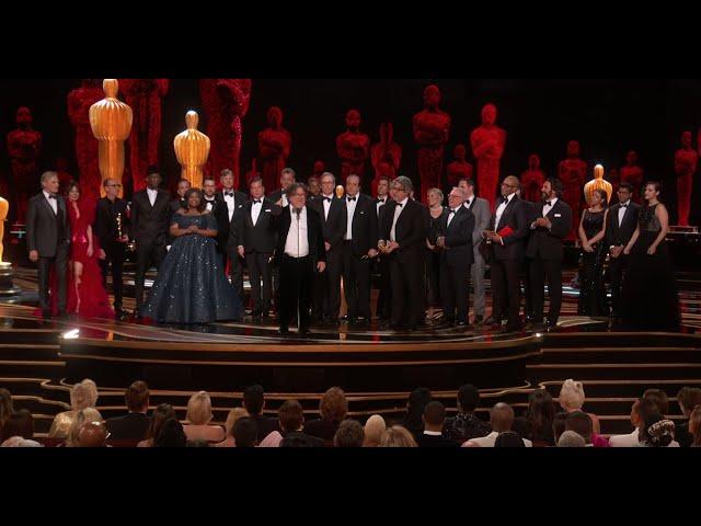 "Green Book" wins Best Picture