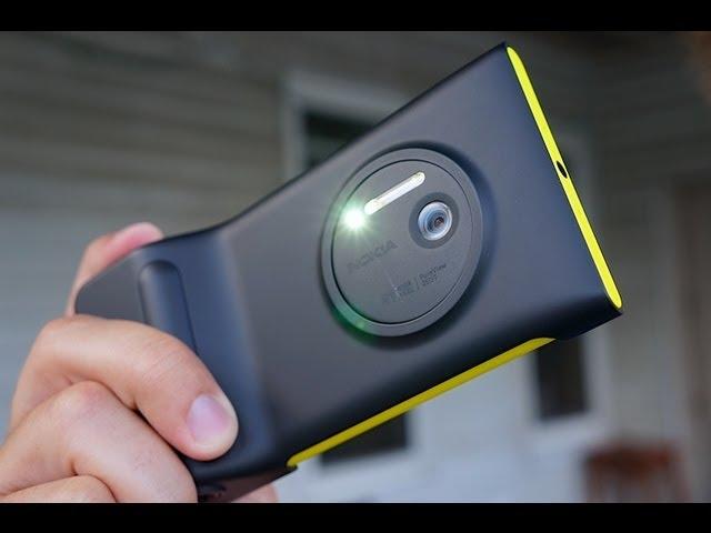 Review: Nokia Lumia 1020 Camera Grip Accessory | Pocketnow