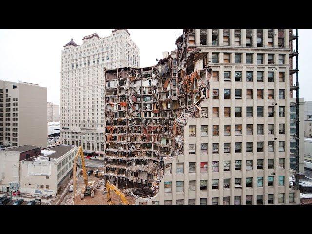 Abandoned Detroit - Entire City Neglected