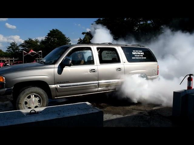 GMC Yukon XL Back For Round 2 Shows The Boys How Its Done @ 2nd Annual “Light ’Em Up” Burnout Comp