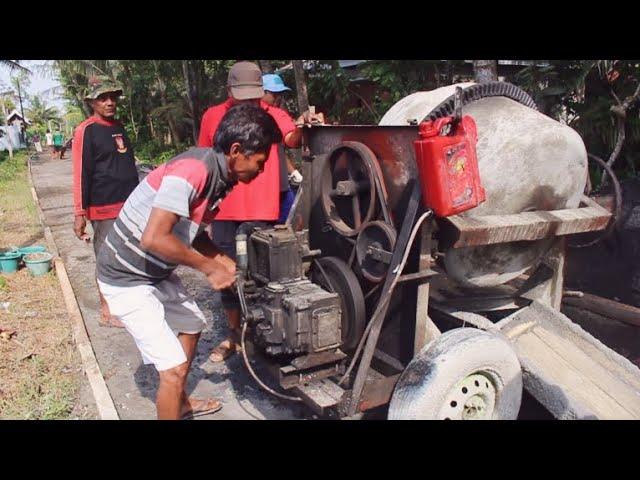 Cement Mixer Diesel Engine Startup, How to Mix Concrete and Sand by Hand