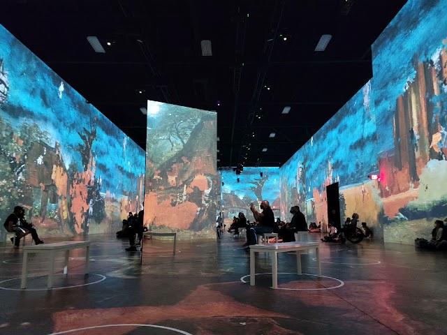 Highlights from our excursion to the Van Gogh immersive exhibition. It was absolutely amazing.