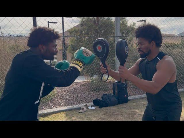 SHAWN PORTER TRAINS MARQUIS TAYLOR W/ KENNY PORTER PHILOSPHY; MITTS & CARDIO FOR PORTER'S PUPIL