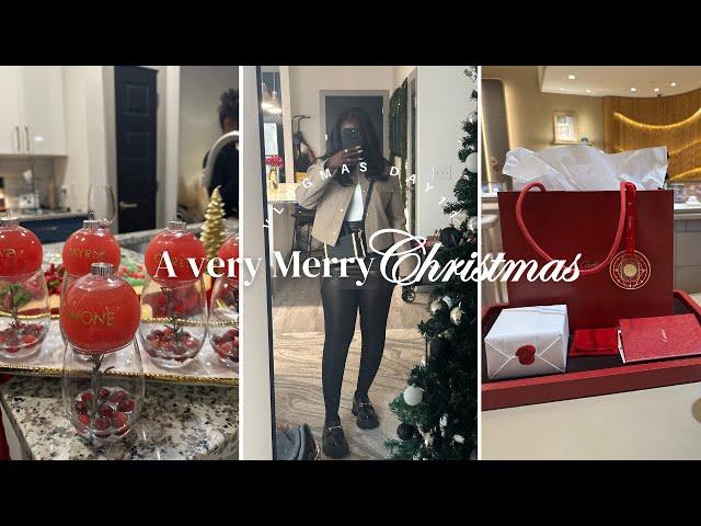 My first luxury jewelry purchase, friendmas at my house, shopping, and more || Vlogmas Day 11