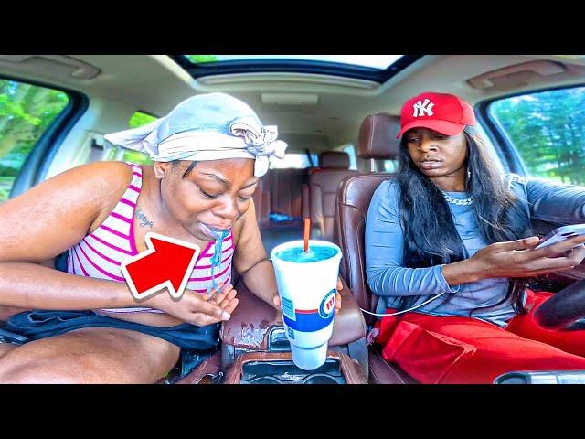 Replacing My Sisters GATORADE With MOUTHWASH Prank (EXTREMELY HILARIOUS)