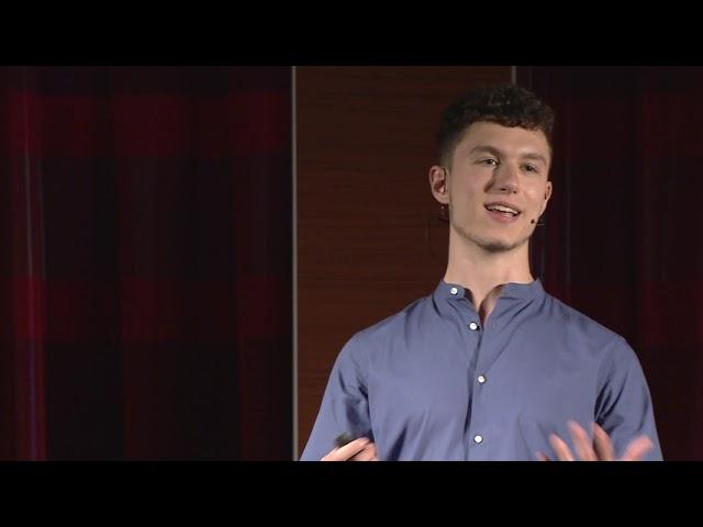 I buchi neri e il paradosso dell'informazione  | Andrea Russo | TEDxTreviso