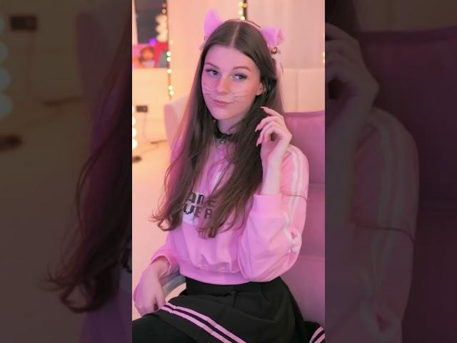 Hot Catgirl Streamer #f1nn5ter #femboy #f1nn #twitchclips #twitch