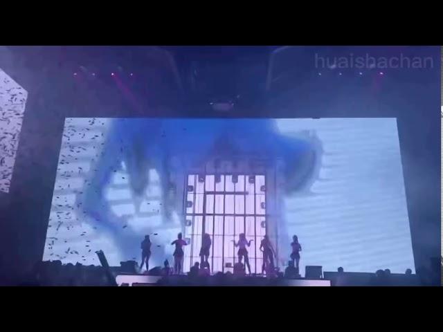 Zero two dancing live (tic tok song)