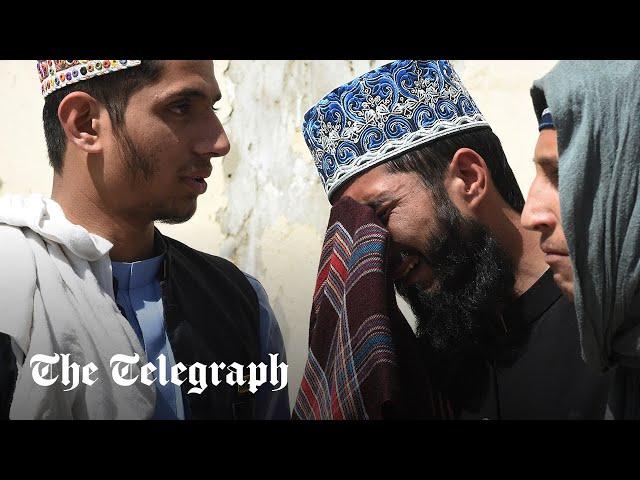 Pakistan bombing: Dozens killed in suicide attack