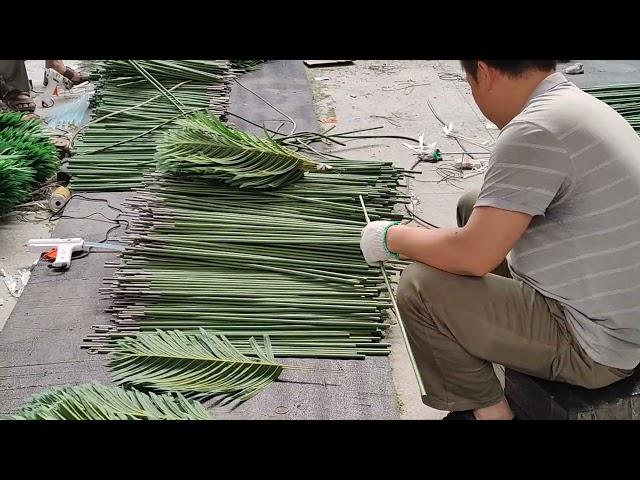 Artificial palm tree