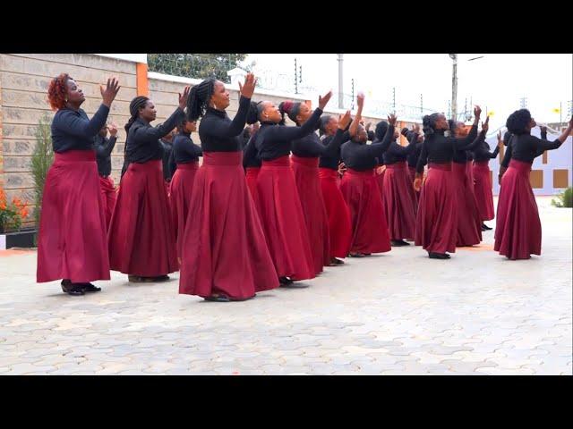 Yesu Yu Karibu Kuja - THE AMAZING CHOIR, DONHOLM CFF (Official Video)