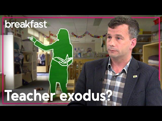 What’s drawing Kiwi kid's teachers to Australia? | TVNZ Breakfast