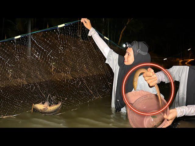 KITA PUKAT IKAN WAKTU MALAM ! DAPAT BELUT