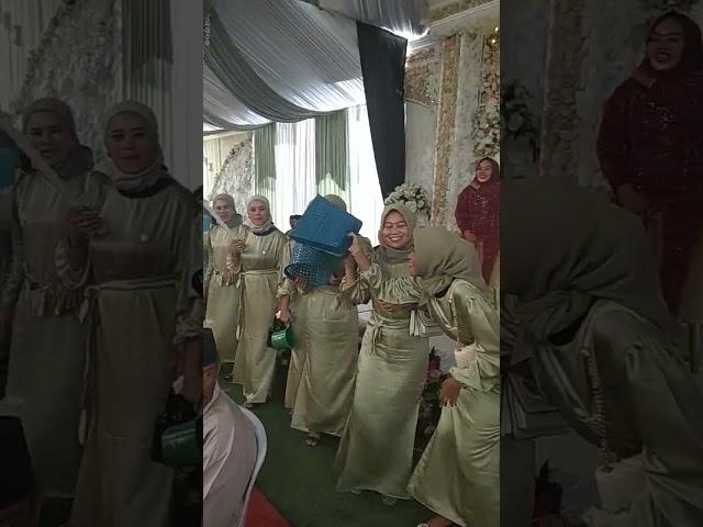 Viral.... Pengantin Joget Bunda Corla