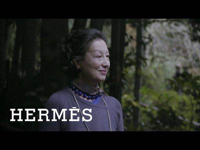 The Hermès’ bag, a mother-daughter tradition | Hermès Footsteps Across The World