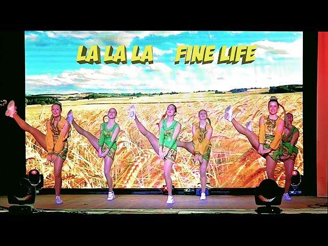 Willy William - La la la / Fine Life choreography /