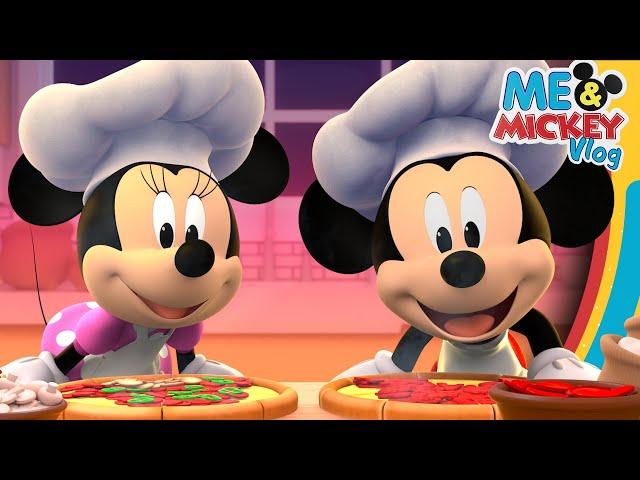 Mickey Mouse and Minnie Mouse Make Pizzas!  | Me & Mickey | Vlog 64 |  @disneyjunior ​