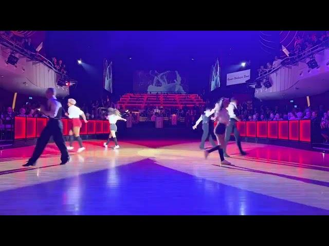 Marius Balan-Khrystyna Moshenska, Eric Nitu -Andreea Toma , Andrei Petcu -Alexandra Motoc jive show