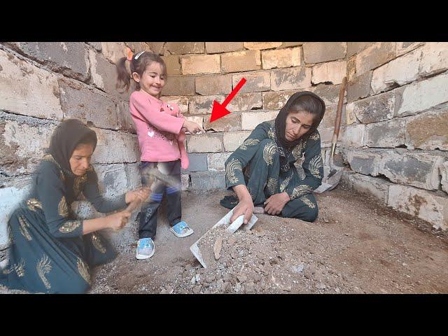 Turan's skill: leveling the floor of a dream house with her little helper Shiva