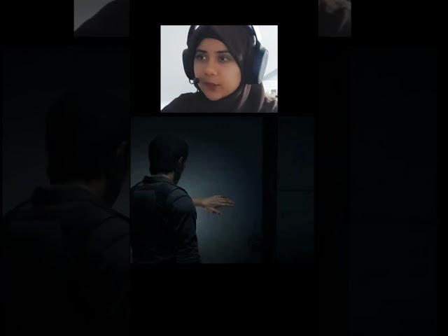 "close your eyes and run" #highlights #scary #twitch #xbox #game #hijab #jumpscare #horror #reels