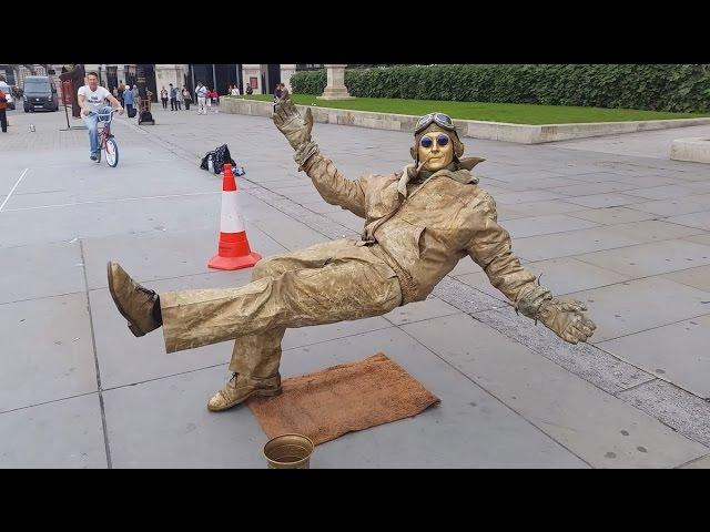 Secret revealed London street performer, floating and levitating trick