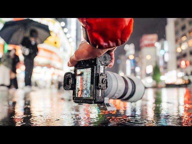 Extreme Rain Night Street Photography in Tokyo - 70-200mm f/2.8 + Sony A7RV