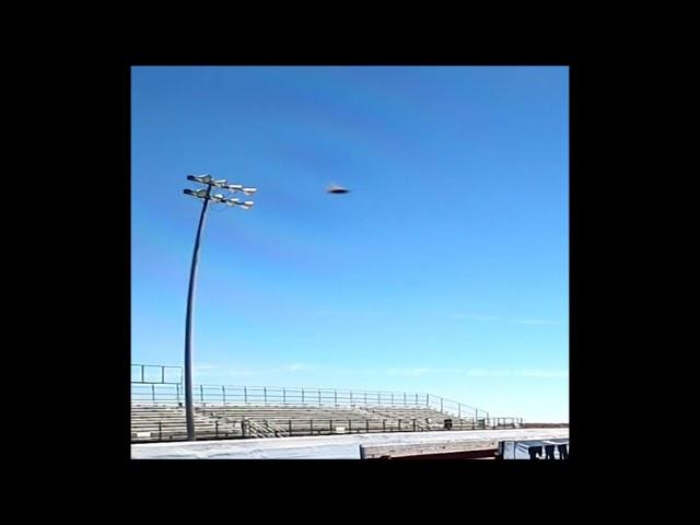 UFO at Famoso Dragstrip 6-11-2022