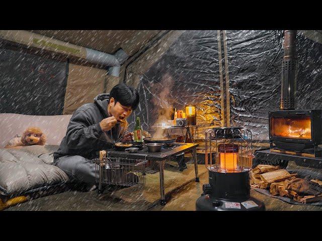 3 Days Winter Camping in the Snow with My Dog . Inflatable Hot Tent . Wood Stove ASMR