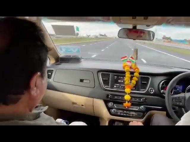 Nitin Gadkari, Roadways Minister Tests Quality Of Road In Madhya Pradesh At A Speed Of 170 KM/HR