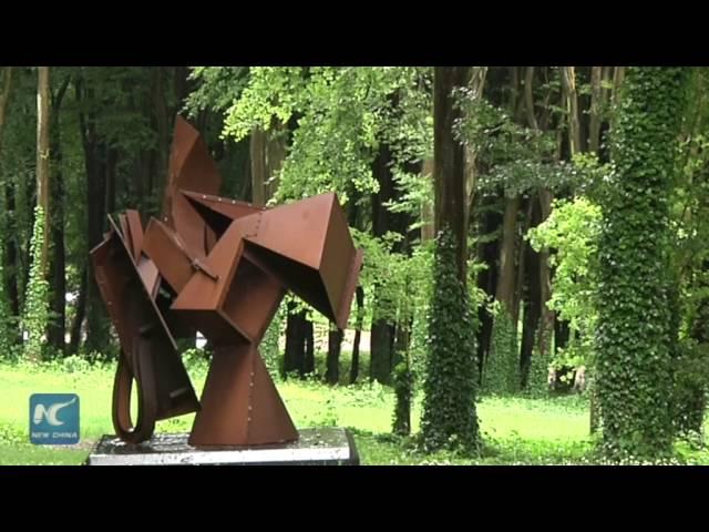 Outdoor sculptures by Chinese artists on display in UK