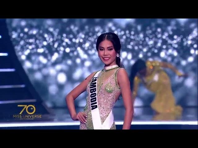 5 Miss TRIP & FALL during Miss Universe 2021 Evening Gown Competition