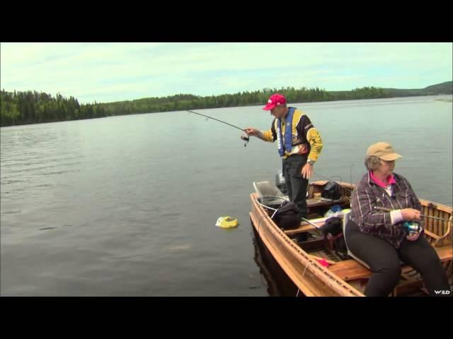 Canadian Sportfishing - Jigging for Trophy Walleye