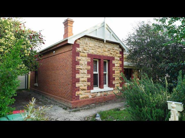 1905 Built Villa with sanctuary gardens/Owner shares her despair on news about having to sell