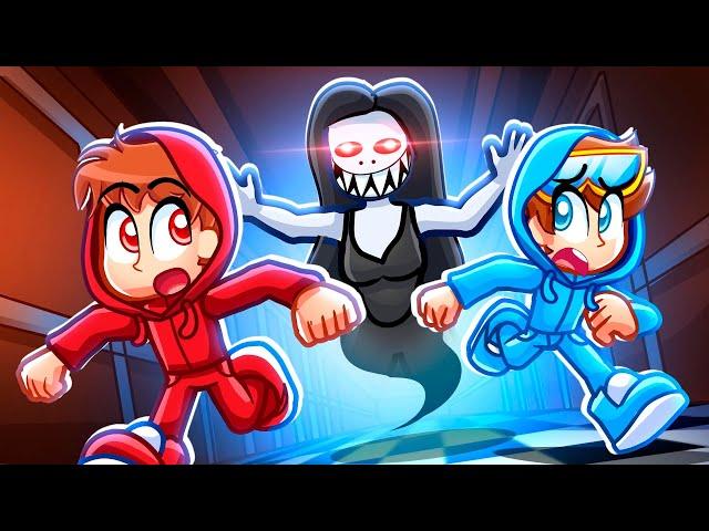 GHOST HUNTING in a HAUNTED MANSION! (Phasmophobia)