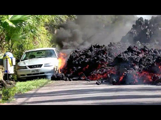 Dehşete Düştüm.. Hawaii Yanardağından Gelen Lavlar Arabayı Saniyeler İçinde Patlattı...