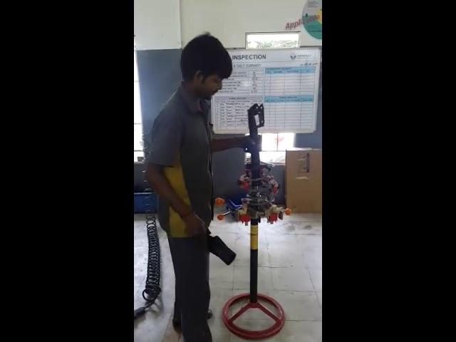 Strut spring compressor, SK-3000, video filmed by our valuable user in India!