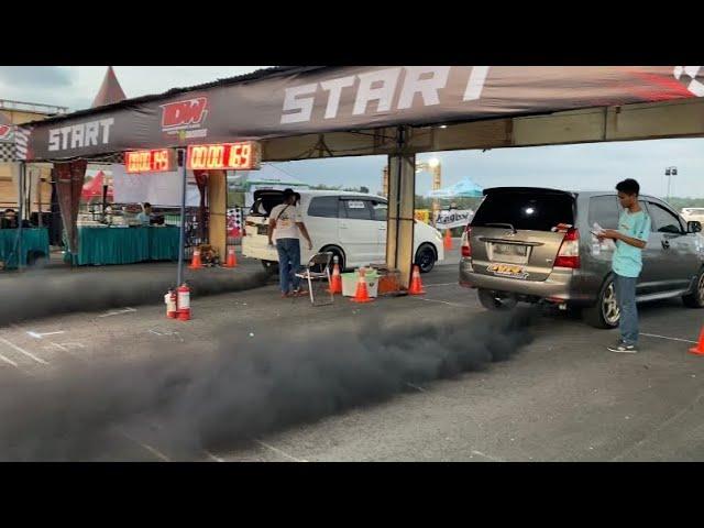 MOBIL KELUARGA DI BUAT DRAG . || INDONESIA DRAG WARS PUTARAN 2 LANUD GADING WONOSARI