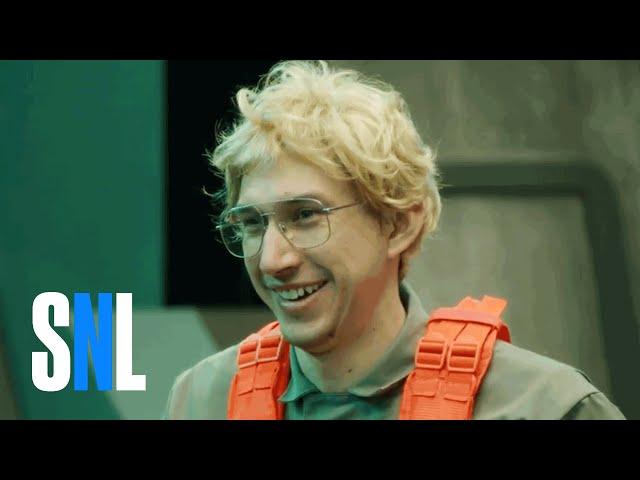 Undercover Boss: Starkiller Base Behind The Scenes - SNL