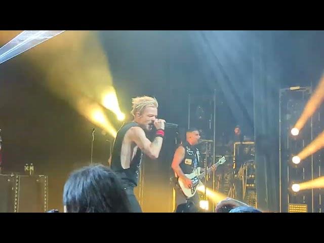 Sum 41 "Over My Head"