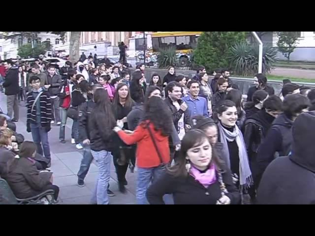 Georgian schoolchildren against exams