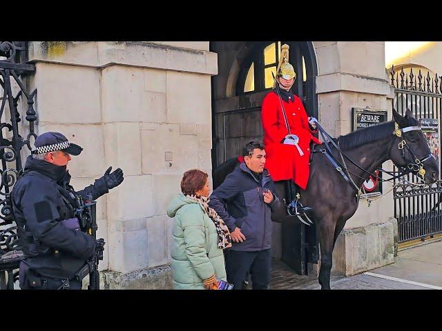 ENTITLED Tourists Ordered to GET OUT of the Box by Guard and Police at Horse Guards!