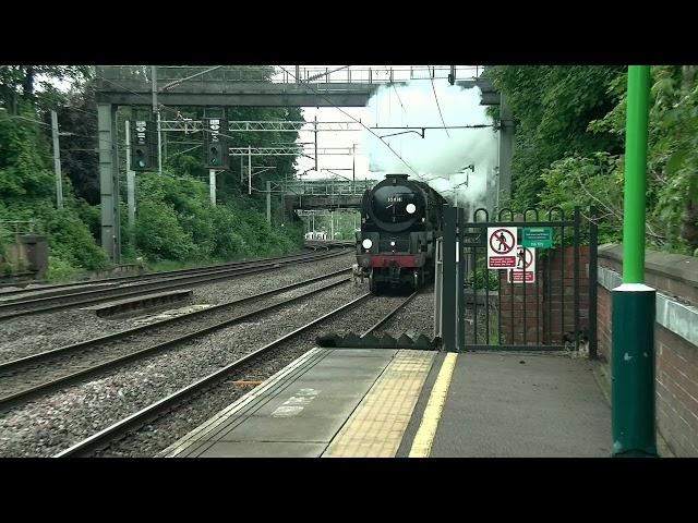 35018 British India Line passing through Atherstone on the 4th of June 2024